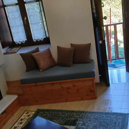 Apostolia's Small House Bed And View *