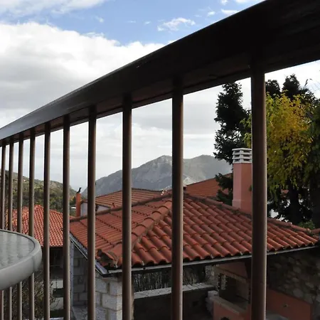 Apostolia's Small House Bed And View Séjour à la campagne *