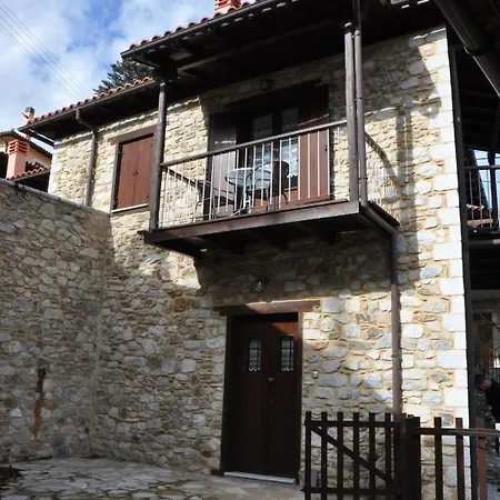 Apostolia's Small House Bed And View *