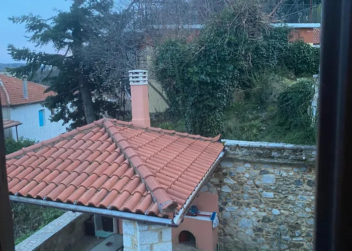 Apostolia's Small House Bed And View *