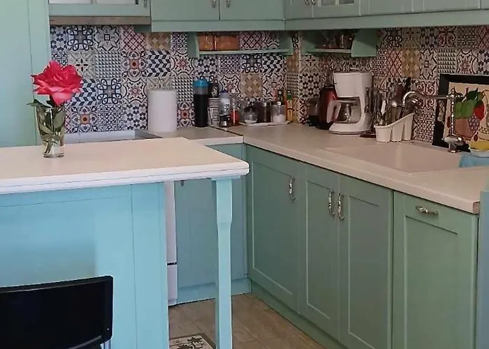 Apostolia's Small House Bed And View *