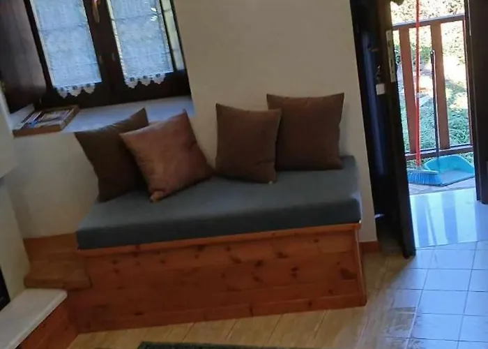 Apostolia's Small House Bed And View *